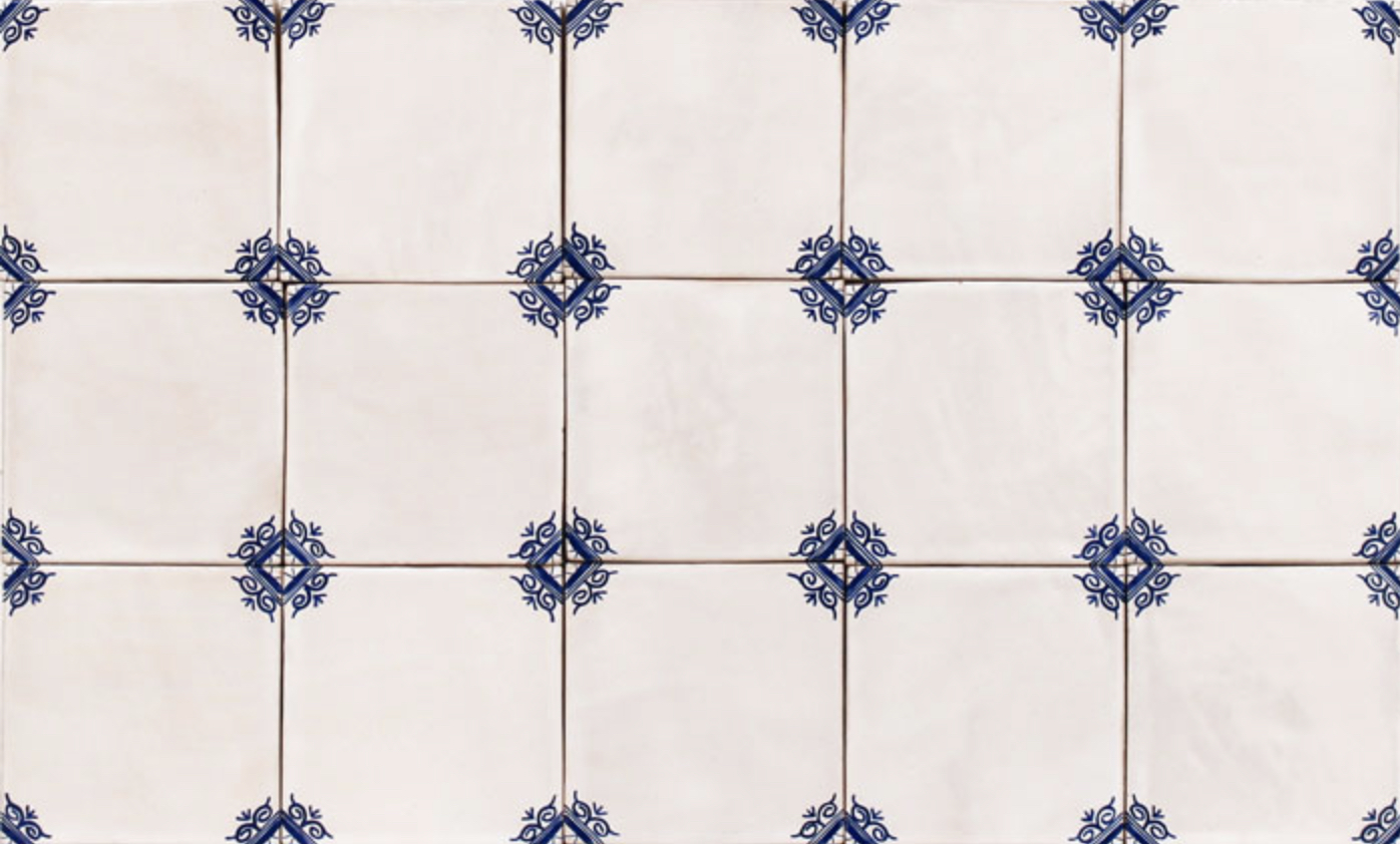 CORNER TILES